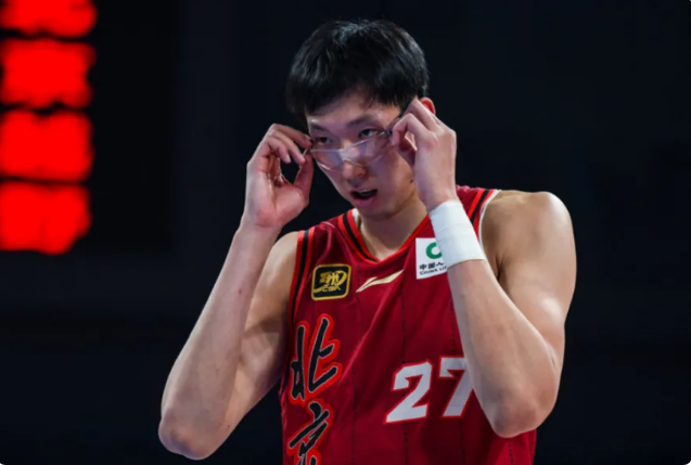 爱体育新版入口-争议！周琦连拍视频为杜兰特霍姆格伦NBA全明星拉票 舆论却群嘲